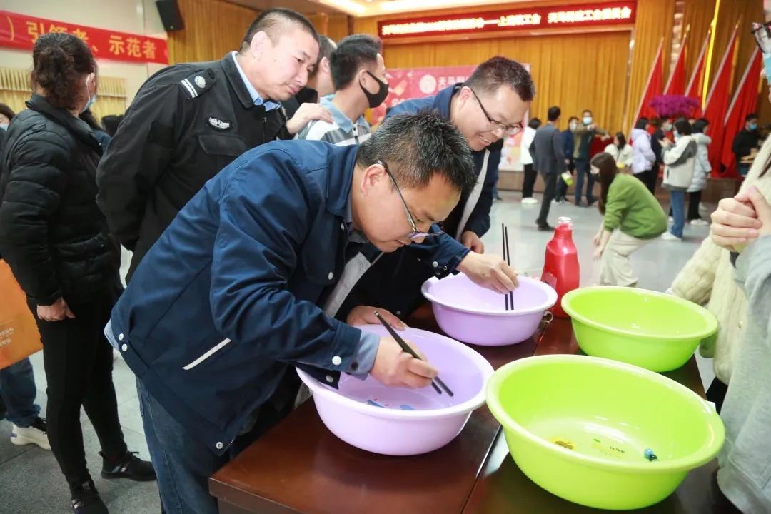 六合资面料大全